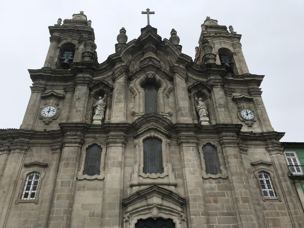 Fachada de la Basílica de los Congregados