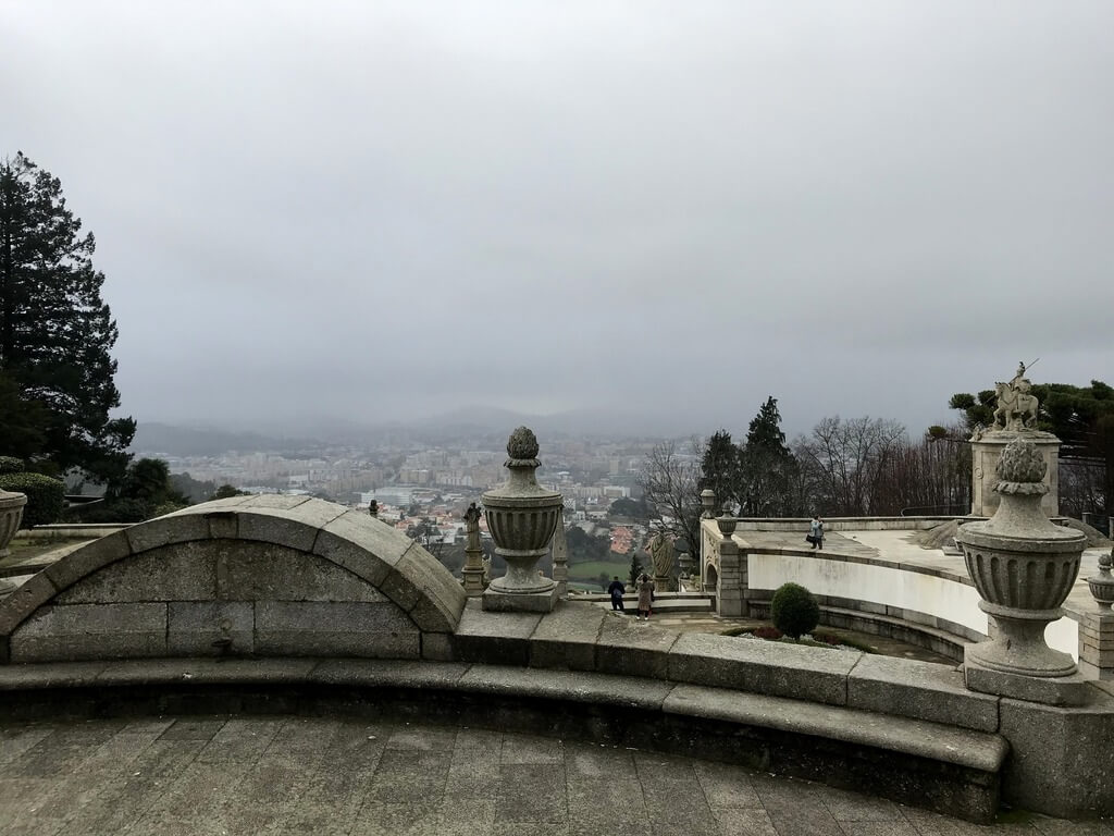 Braga desde la parte más alta del santuario