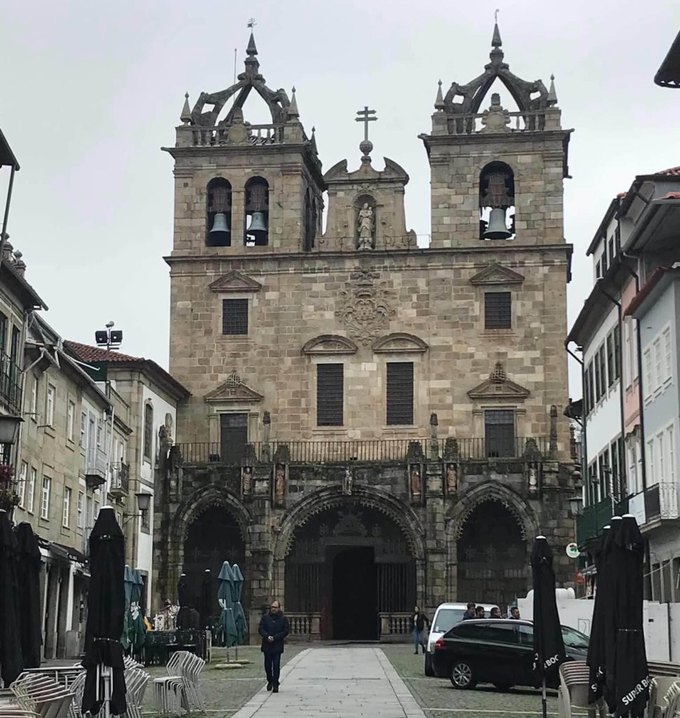 fachada principal Catedral de braga