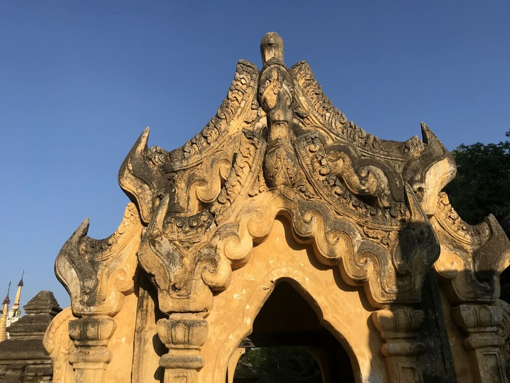 Monasterio Maha Aung Mye Bonzan