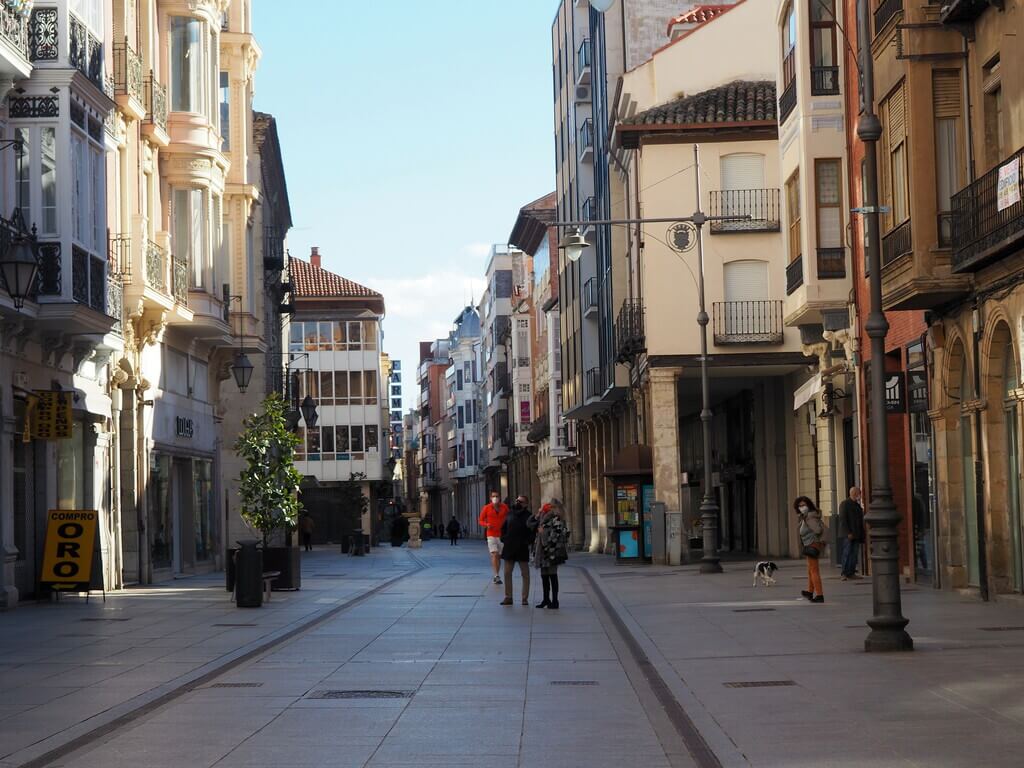 Paseando por la Calle Mayor de Palencia