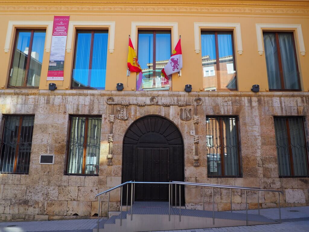 Fachada Museo Arqueológico