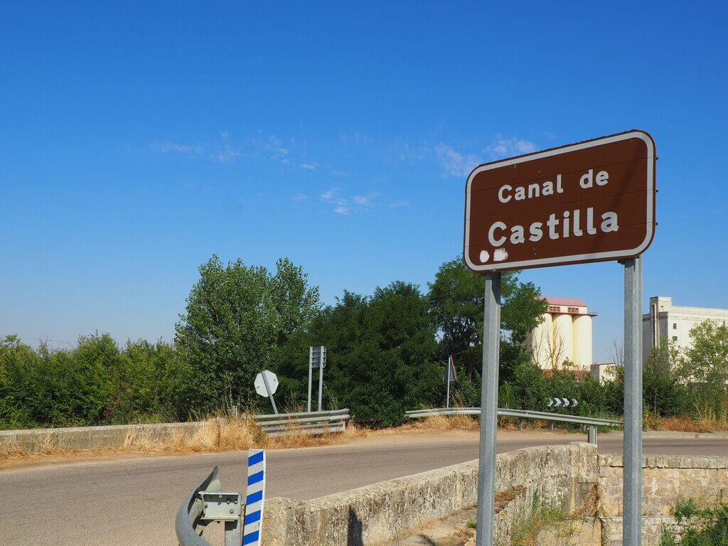 Canal de Castilla a su paso por Frómista (Palencia)