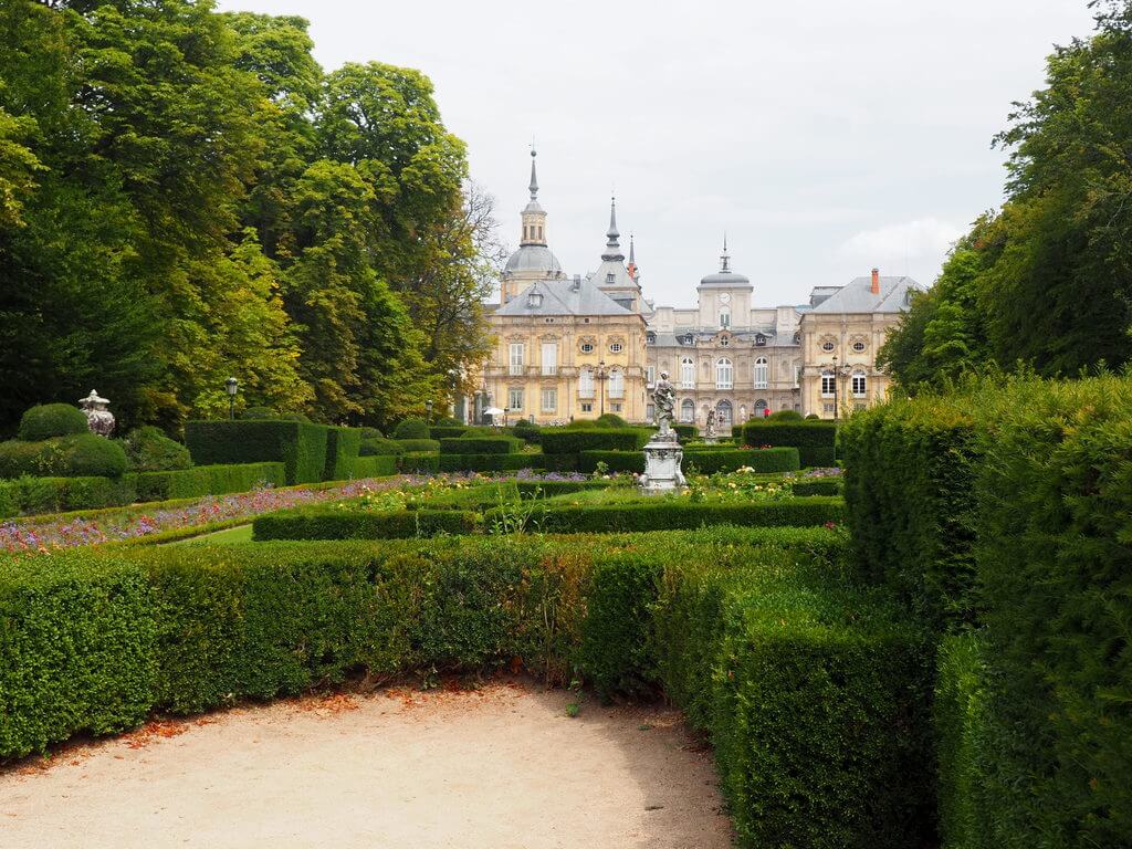 El Palacio Real de La Granja desde los jardines