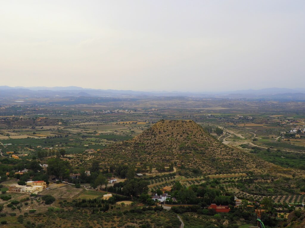 El Valle de las Pirámides desde el mirador de la Plaza Nueva