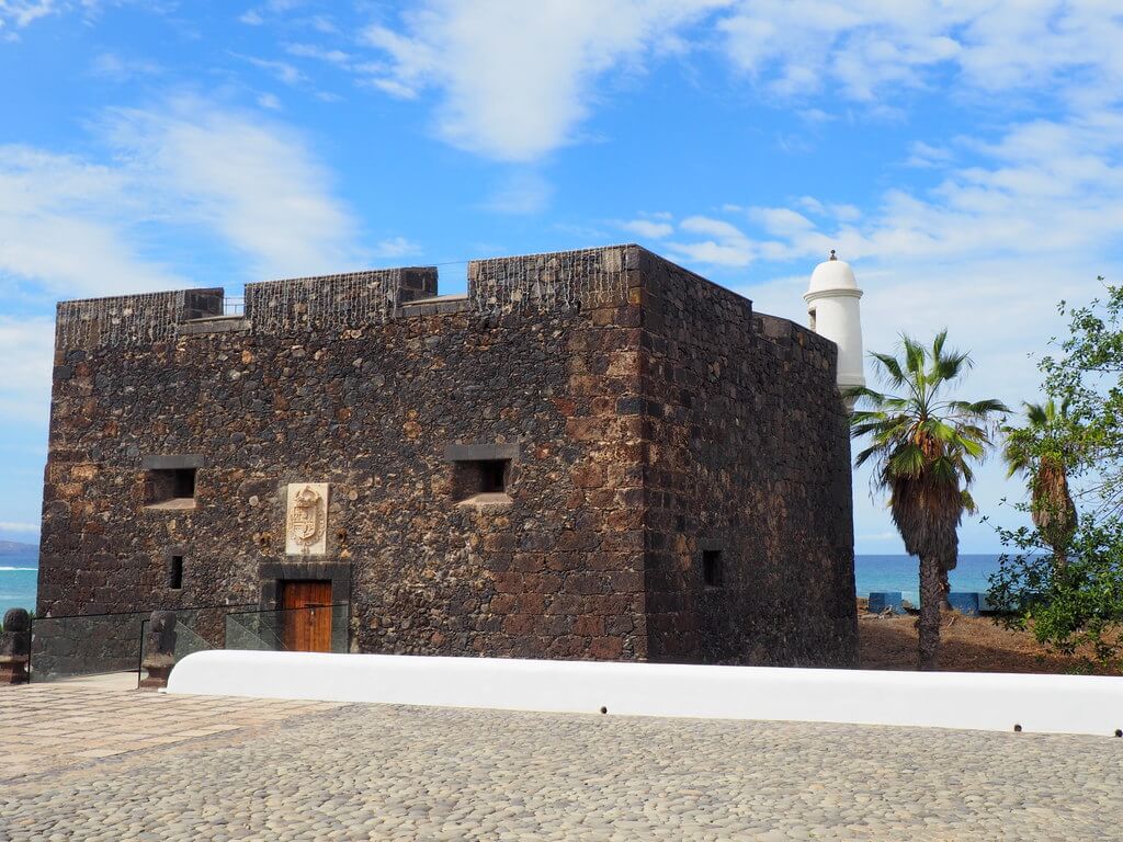 Otra perspectiva del Castillo de San Felipe