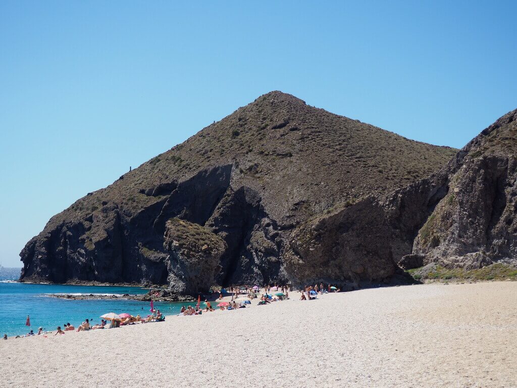 La preciosa Playa de los Muertos