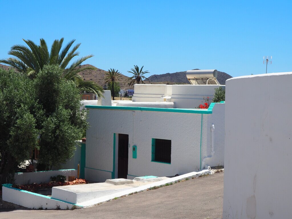 Casitas blancas en El Pozo de los Frailes