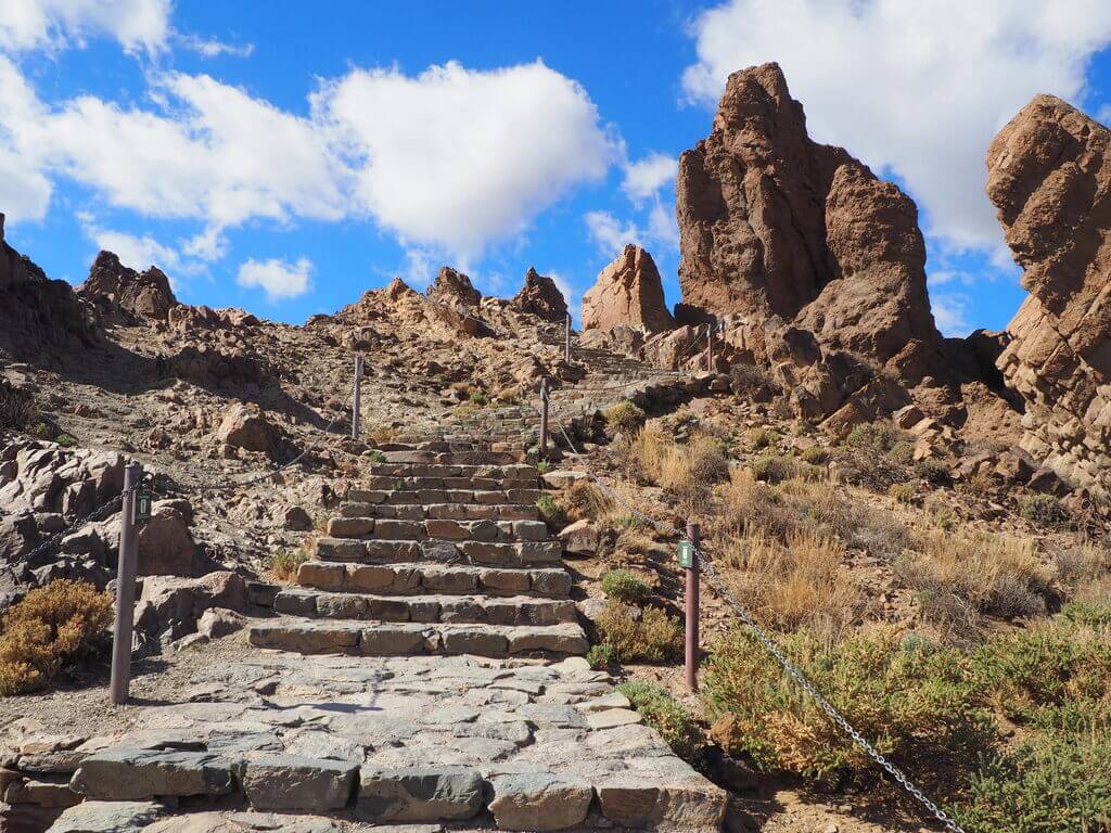 Acceso a la parte superior de los Roques de García