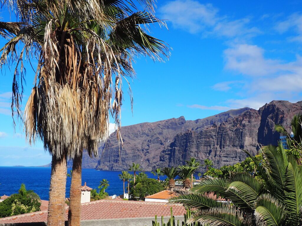 Los acantilados de Los Gigantes desde Santiago del Teide