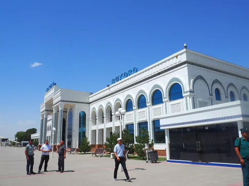 Estación de tren de Bujará