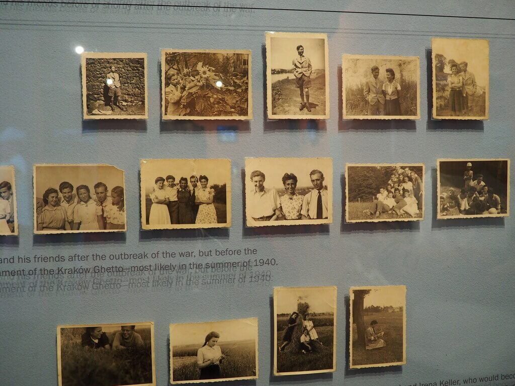 Fotos de judíos en el museo