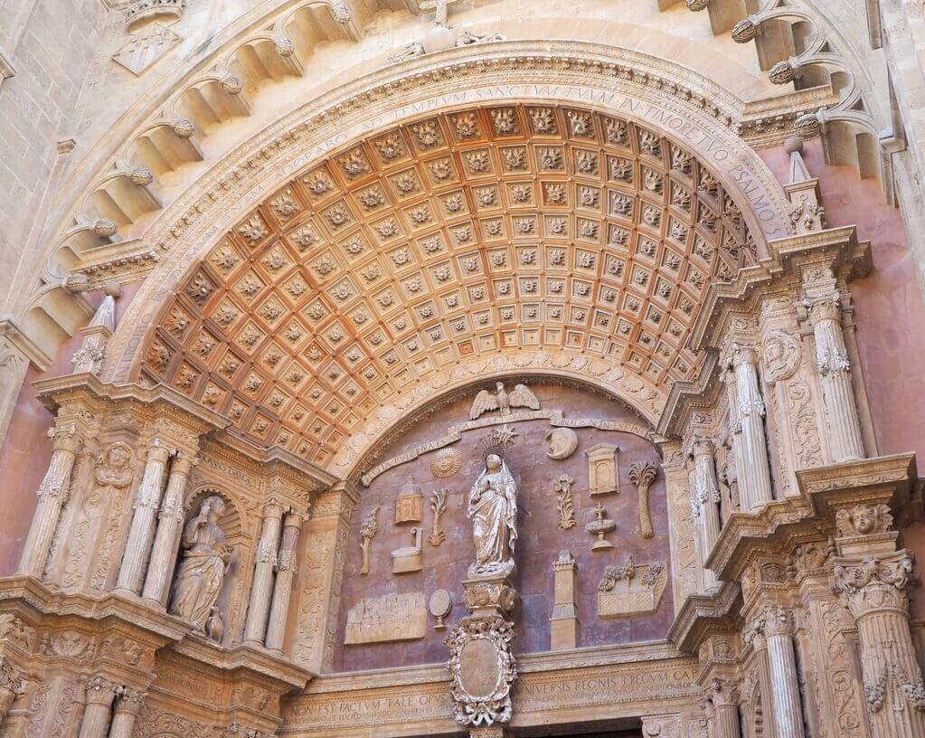 Portal Mayor de la Catedral