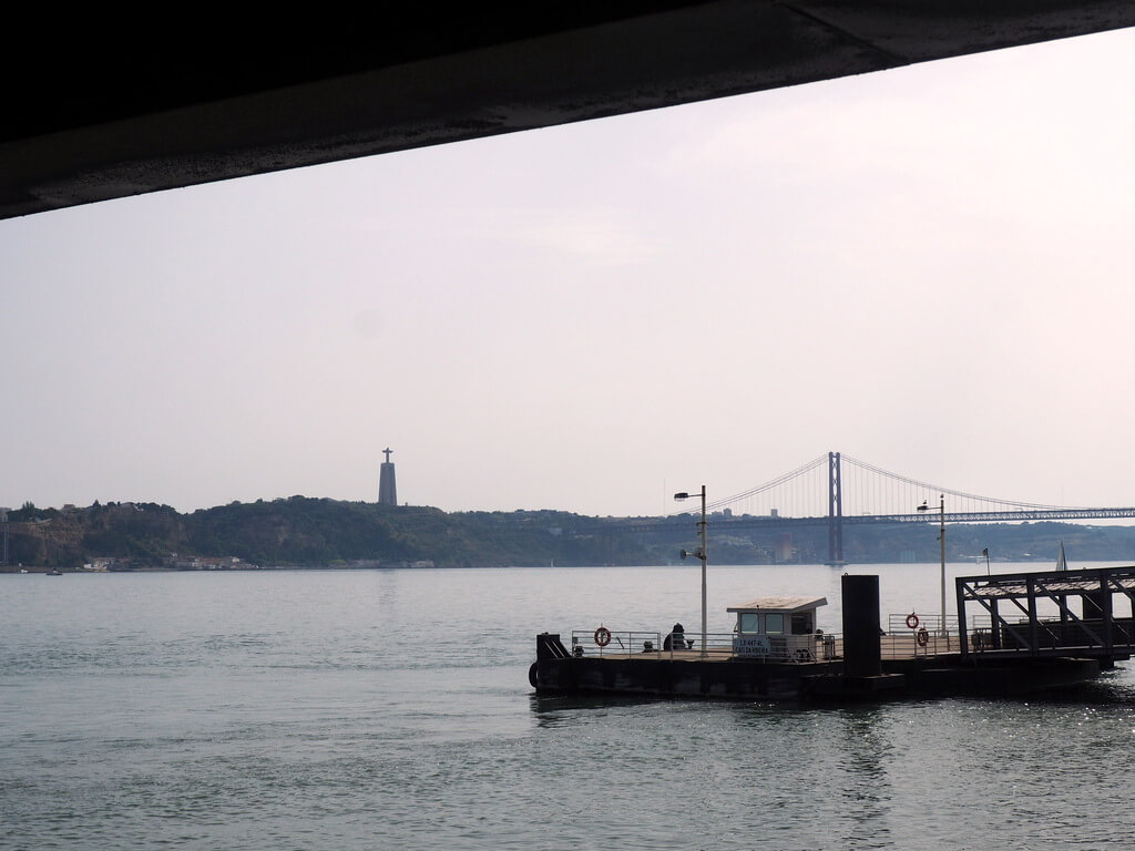 Cristo Rei desde el ferry