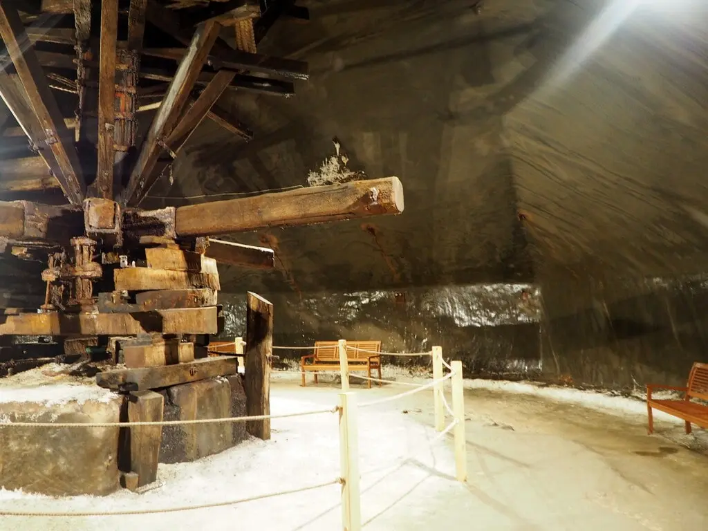 Máquina de madera de la Sala Crivac