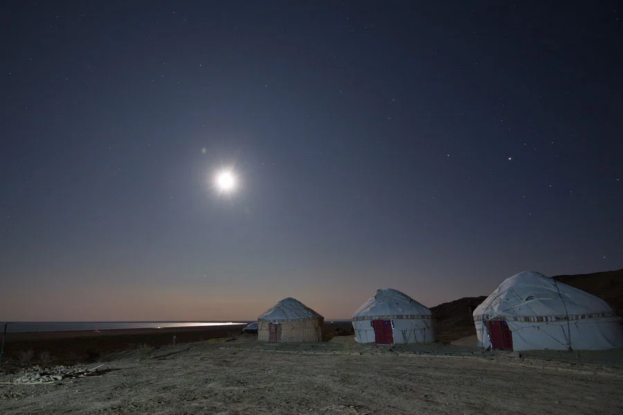 Yurtas en el Mar de Aral