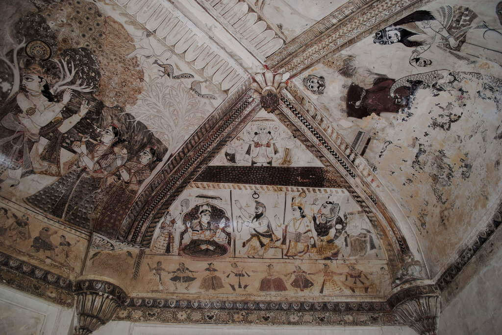 Fresco en interior del templo Lakshmi Narayan