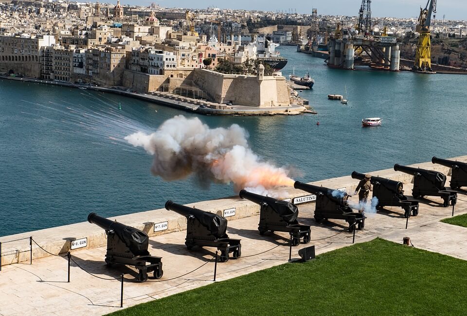 Ceremonia Saluting Battery 