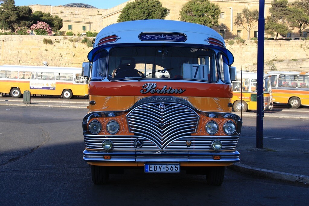 Autobús típico de Malta